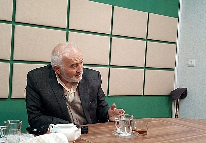 توکلی: آقایان! گاه مسئله ما، علم اقتصاد نیست؛ چهار عمل اصلی ریاضی است. توکلی: آقایان! گاه مسئله ما، علم اقتصاد نیست؛ چهار عمل اصلی ریاضی است.