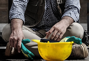 خروج: فرمان کرونا به فعالین بازار کار خروج: فرمان کرونا به فعالین بازار کار