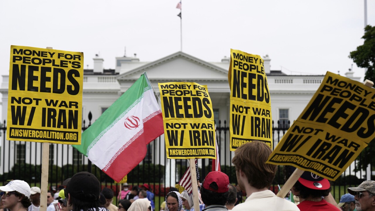 نقدی بر مغالطهی امت یا ملت نقدی بر مغالطهی امت یا ملت